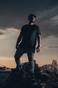 30代男性が市販薬でダメなら皮膚科に行くべき理由は？